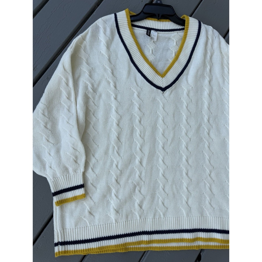 Divided by H&M Oversized Sweater‎ Chunky Large White Cable Knit Preppy V-Neck - Picture 2 of 7